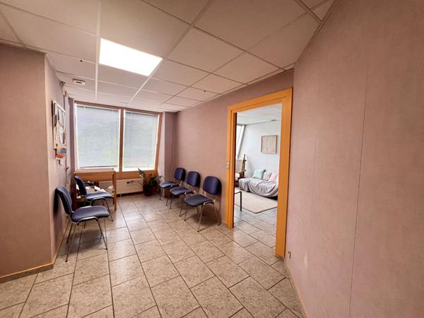 Bien de 96 m² à fort potentiel de transformation en appartement