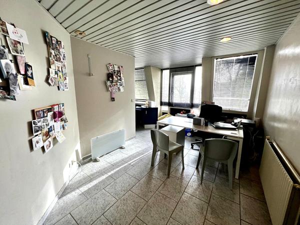 Bien de 96 m² à fort potentiel de transformation en appartement