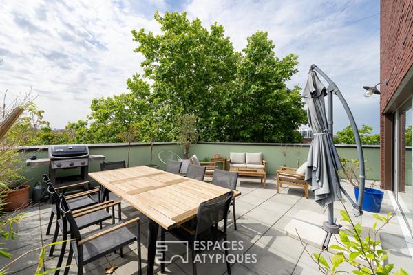 Appartement contemporain avec terrasse en plein ciel