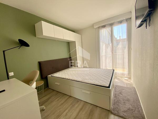 PAU - T5 totalement rénové avec 2 salle d'eau pour 95.12 m²