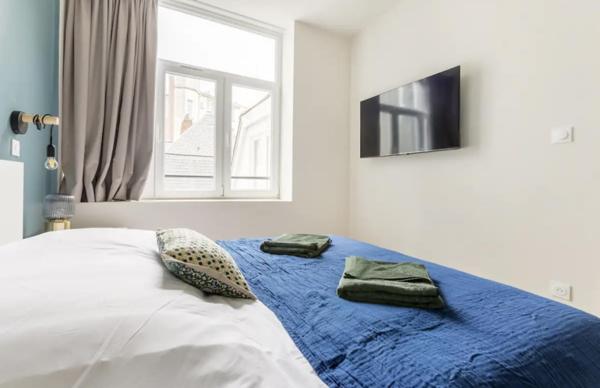 A LOUER : T5 à LILLE • Centre / republique • 6 000 € CC • Réf. 1028