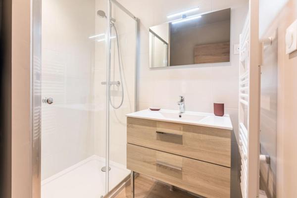 A LOUER : T5 à LILLE • Centre / republique • 6 000 € CC • Réf. 1028