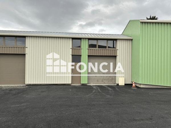 À vendre Local commercial 149 m² - Civrieux 01390