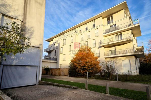 Sainte-Geneviève-des-Bois  4 pièces en rez-de-jardin avec jardin et terrasses de 120 m2