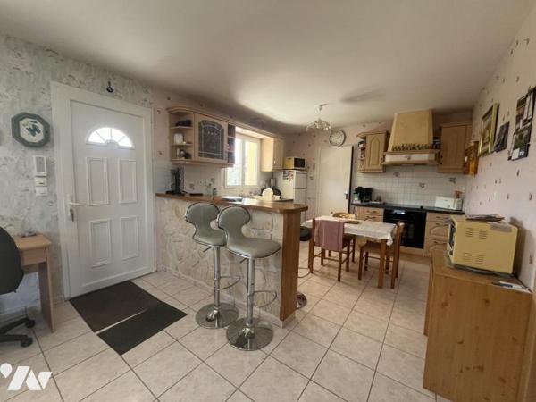 Maison de plain pied sur 2300 m² de terrain 
