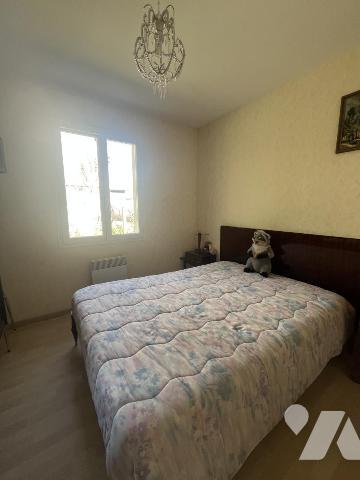 Maison de plain pied sur 2300 m² de terrain 
