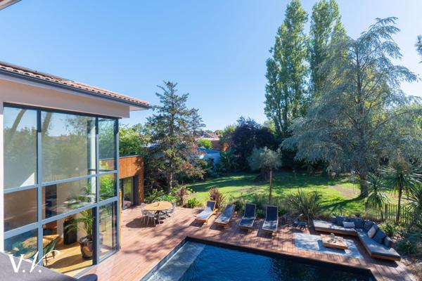 GRANDE VILLA MODERNE - MERIGNAC