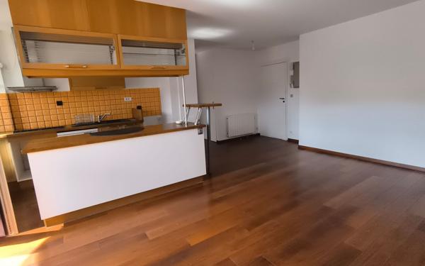 Appartement à vendre    2 pièces • 50,45 m2 Saint-Gratien