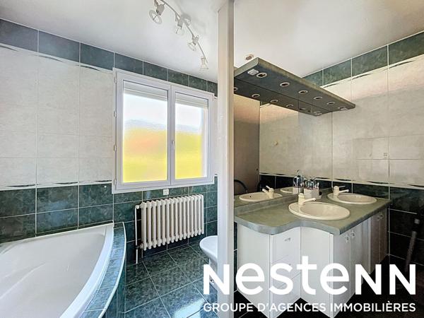 A VENDRE : Grande maison - 4 chambres - beau potentiel - 71680 CRECHES SUR SAÔNE