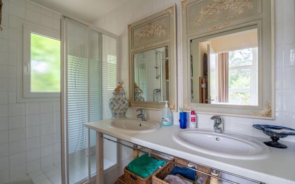 Maison à vendre    4 pièces •  Biscarrosse