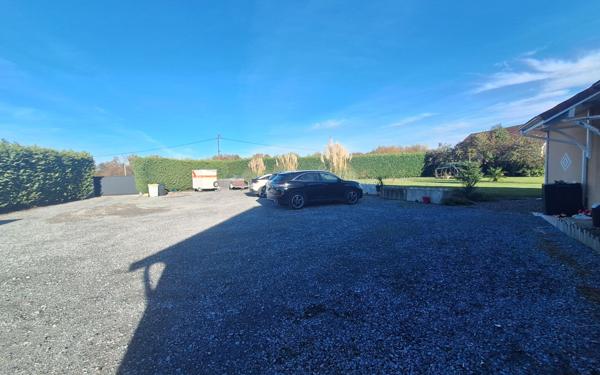 Maison à vendre    4 pièces •  Uzein