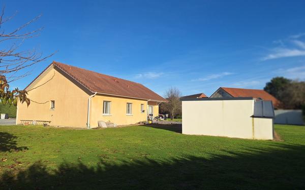 Maison à vendre    4 pièces •  Uzein