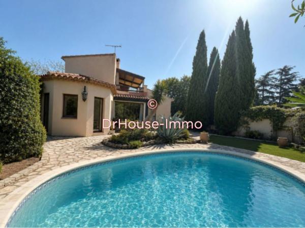 Maison à vendre 6 pièces de 183 m²