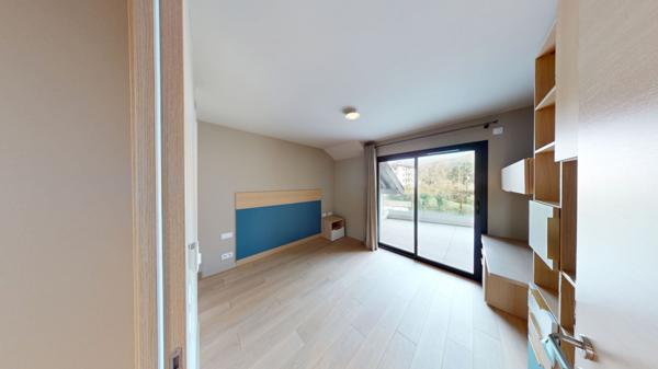 Appartement d'Exception 4 Pièces de 119 m² - Dernier Étage