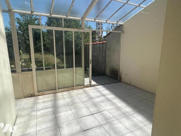 Maison dans agréable quartier