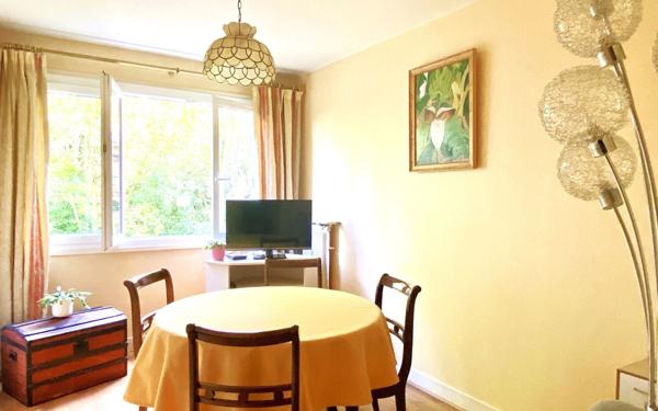 Appartement à vendre    4 pièces • 79,02 m2 Versailles