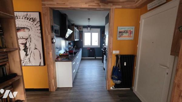 SAINT MALO - Rocabey/Gare - Appartement T3 entièrement rénové, parking et cave.