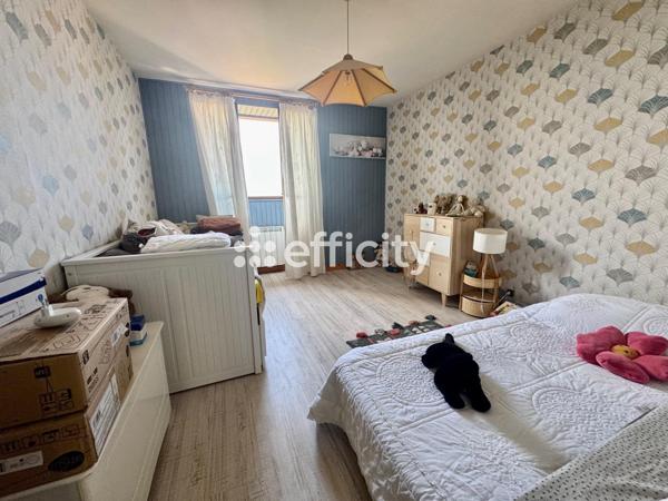 Maison 7 pièces - 176 m²