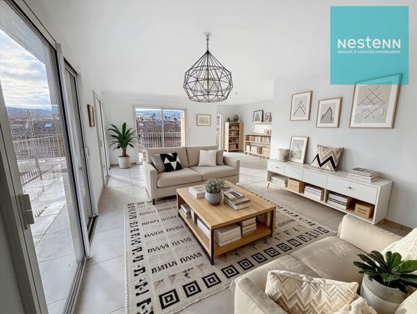 42600 - Appartement Dernier Etage - Etage privatisé - 126 m² - 3 chambres - garage et place de stationnement