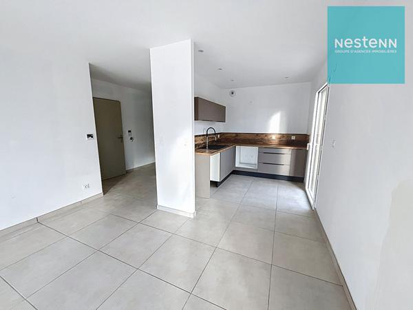 42600 - Appartement Dernier Etage - Etage privatisé - 126 m² - 3 chambres - garage et place de stationnement