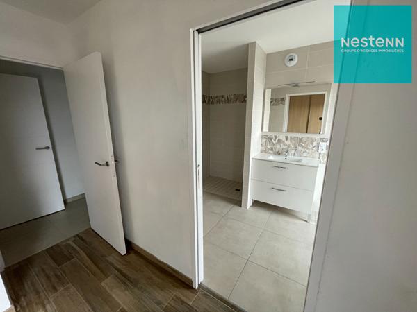 42600 - Appartement Dernier Etage - Etage privatisé - 126 m² - 3 chambres - garage et place de stationnement