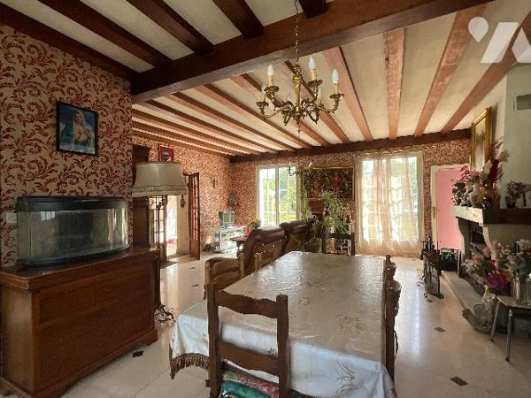 CHATEAU-RENAULT (37110) - Elégante maison familiale de 140m2