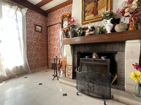 CHATEAU-RENAULT (37110) - Elégante maison familiale de 140m2