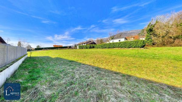 Terrain constructible 831 m² Crozet 01170 Villeneuve libre constructeur secteur résidentiel