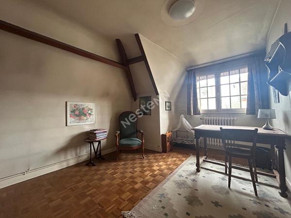 Maison familiale 8 pièces de 223 m² - Proche Gare de Pontoise