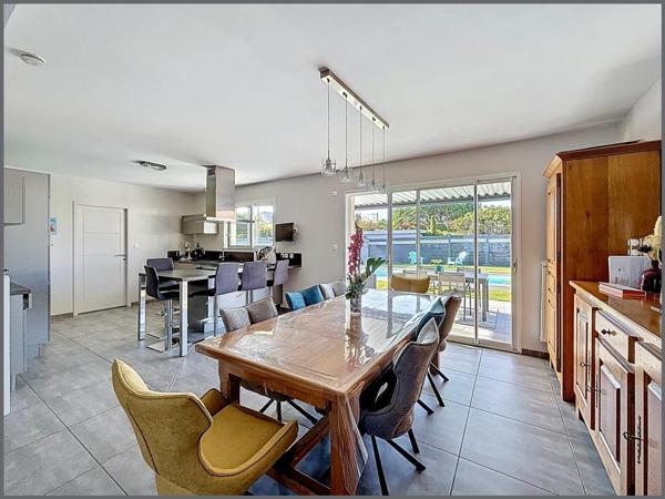 Belles prestations pour cette maison, proche commodités, 4 chambres