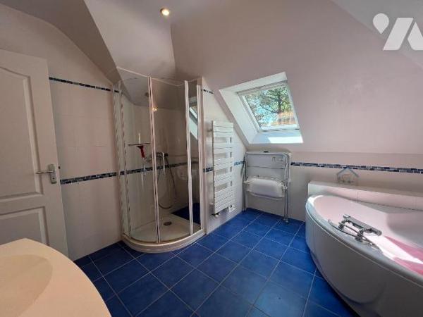 EXCLUSIVITE - A VENDRE - PORNICHET SAINTE MARGUERITE - TRES BELLE MAISON T7 de 2007
Idéalement...