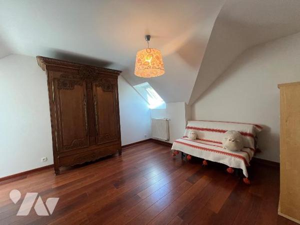 EXCLUSIVITE - A VENDRE - PORNICHET SAINTE MARGUERITE - TRES BELLE MAISON T7 de 2007
Idéalement...