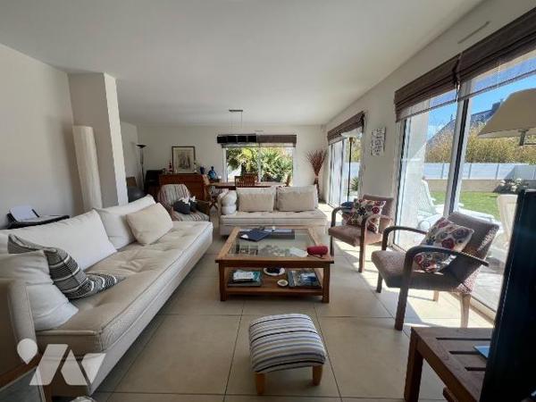 EXCLUSIVITE - A VENDRE - PORNICHET SAINTE MARGUERITE - TRES BELLE MAISON T7 de 2007
Idéalement...