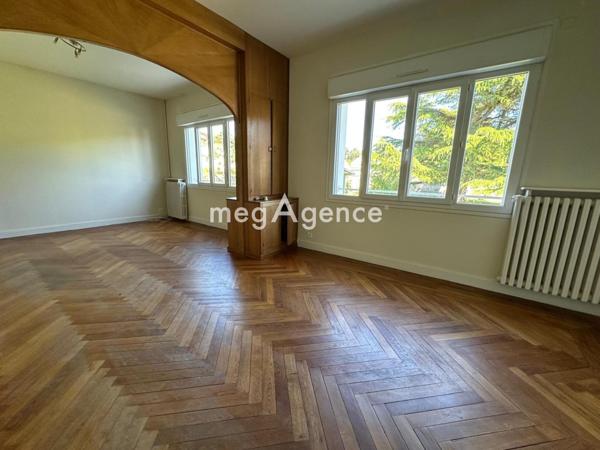Maison à CHATELLERAULT, 86100 - 5 pièces 157m²