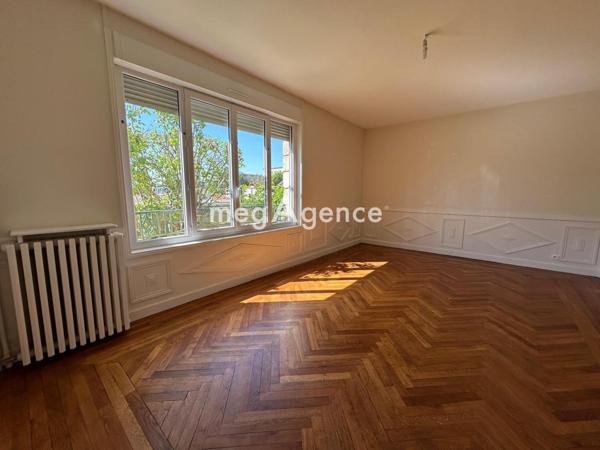 Maison à CHATELLERAULT, 86100 - 5 pièces 157m²