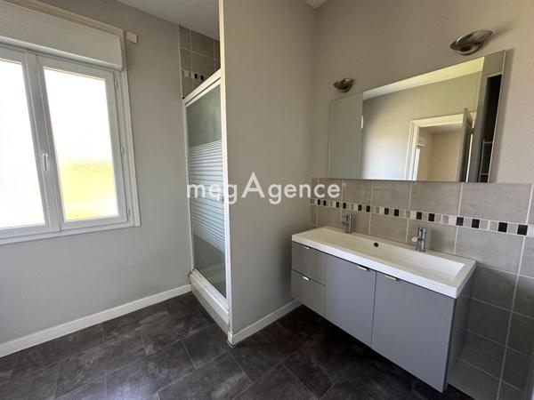 Maison à CHATELLERAULT, 86100 - 5 pièces 157m²