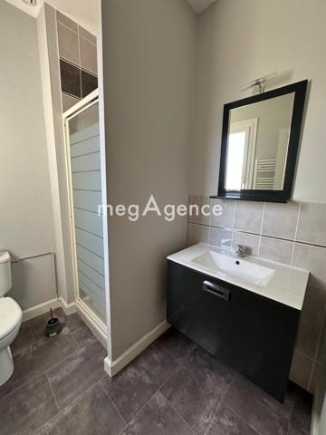 Maison à CHATELLERAULT, 86100 - 5 pièces 157m²