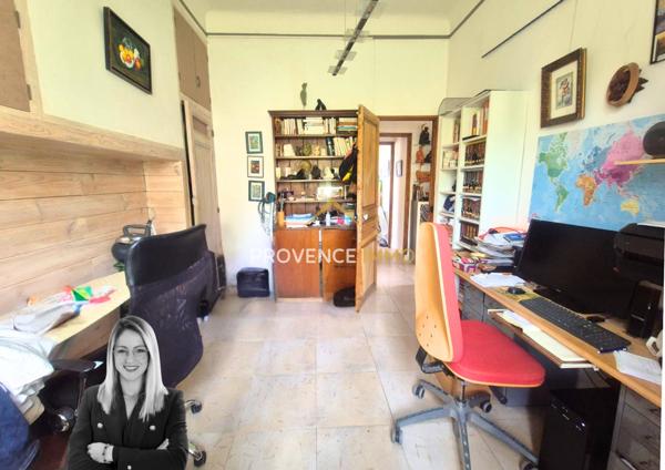 Saint-Chamas (13250) MAISON PROVENCALE + DEPENDANCE DE 34m²