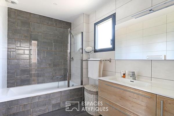 Villa contemporaine à St Cyr au Mont D’Or