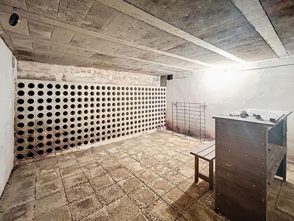 Maison à vendre à DOIX LES FONTAINES - 5 pièces, 4 chambres