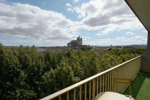 Bel appartement T2 lumineux avec vue sur la Cathédrale