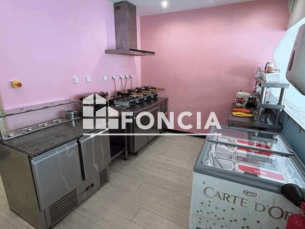 Location Local commercial 2 pièces 49.9 m² - 2 Bis Rue Saint-Cyr Laon 02000