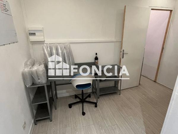 Location Local commercial 2 pièces 49.9 m² - 2 Bis Rue Saint-Cyr Laon 02000