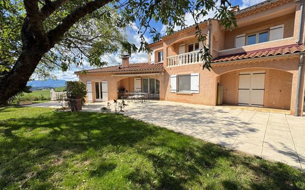 Maison à vendre    6 pièces • 154,59 m2 Jarjayes