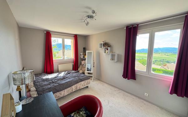 Maison à vendre    6 pièces • 154,59 m2 Jarjayes