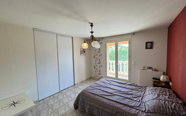 Maison à vendre    6 pièces • 154,59 m2 Jarjayes