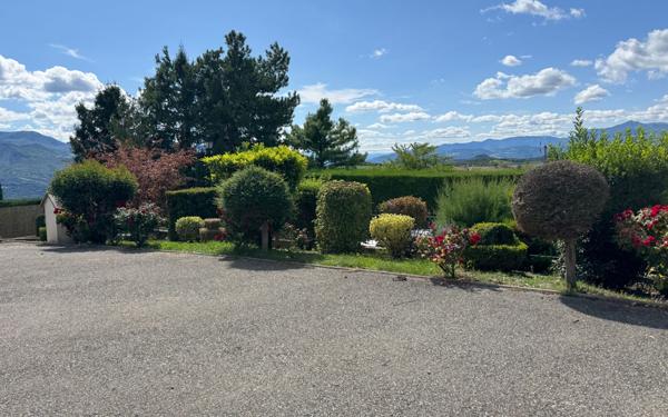 Maison à vendre    6 pièces • 154,59 m2 Jarjayes