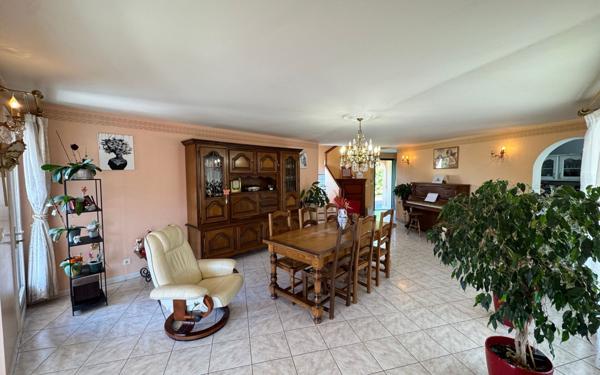 Maison à vendre    6 pièces • 154,59 m2 Jarjayes