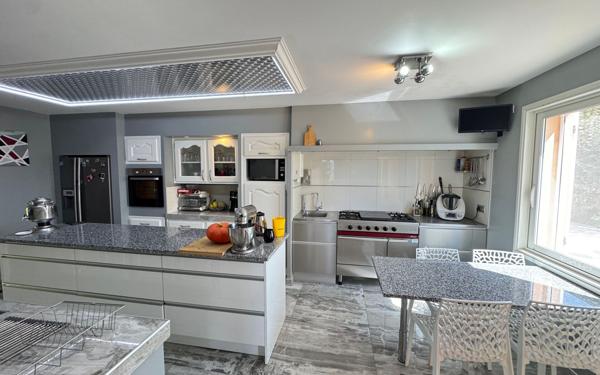 Maison à vendre    6 pièces • 154,59 m2 Jarjayes