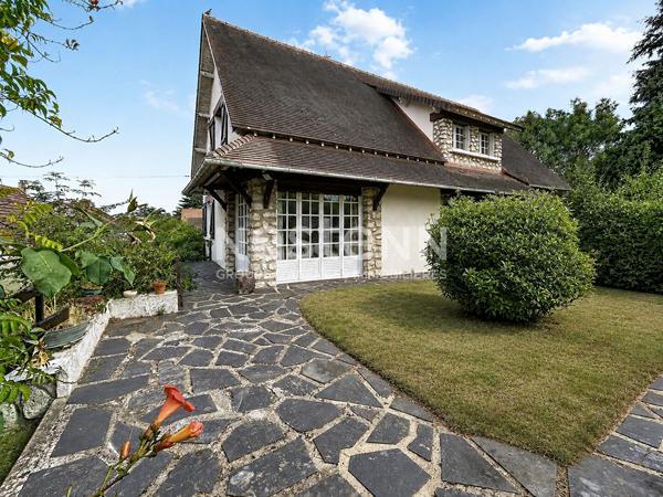 À VENDRE ? VILLA FAMILIALE AVEC SOUS-SOL TOTAL À DREUX PROCHE GARE
